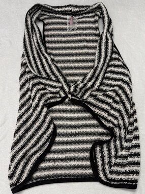 🖤 MAUVE Striped Knit Vest — Size L